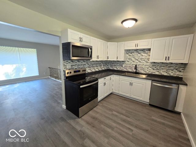 4050 Byram Avenue, Indianapolis, IN 46208