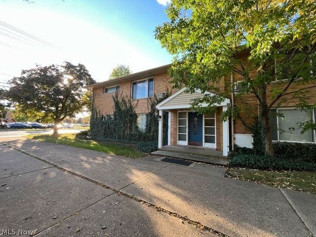 1560 Wagar, Rocky River, OH 44116