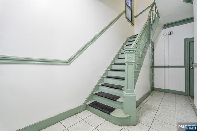 14 48th Street, Weehawken, NJ 07086