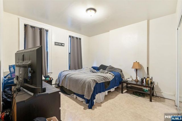 14 48th Street, Weehawken, NJ 07086