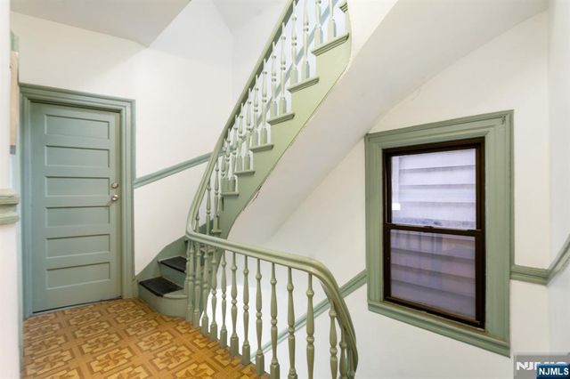 14 48th Street, Weehawken, NJ 07086
