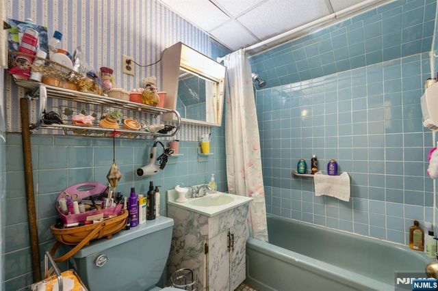 14 48th Street, Weehawken, NJ 07086