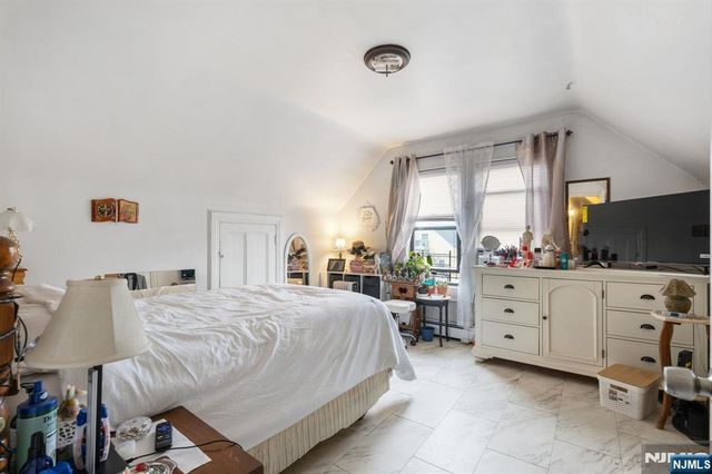 14 48th Street, Weehawken, NJ 07086