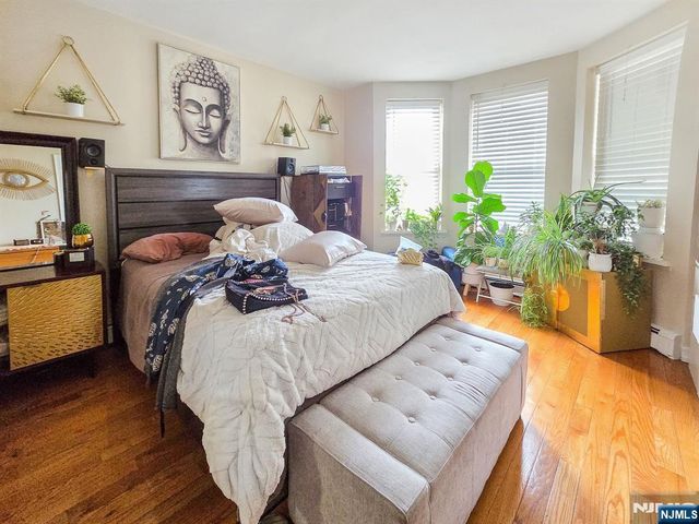 14 48th Street, Weehawken, NJ 07086
