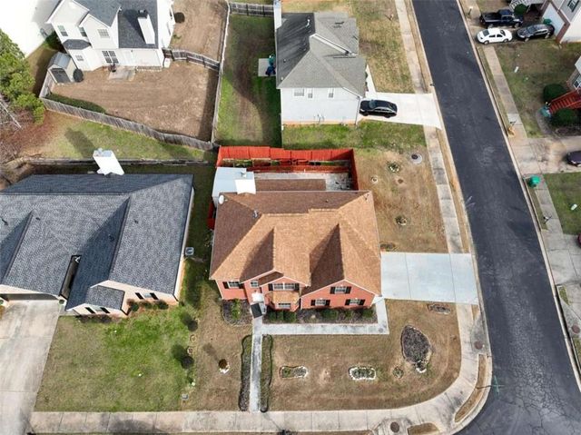 1568 Queen Elizabeth Drive, Locust Grove, GA 30248