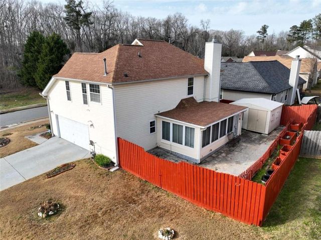 1568 Queen Elizabeth Drive, Locust Grove, GA 30248