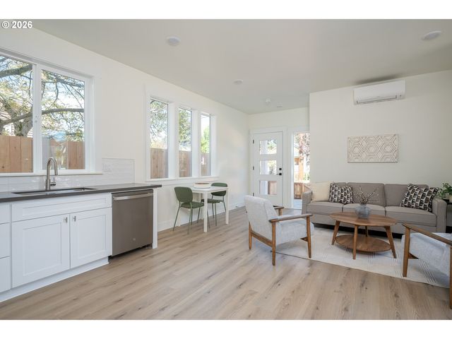 101 Ne 78th Ave, Portland, OR 97213