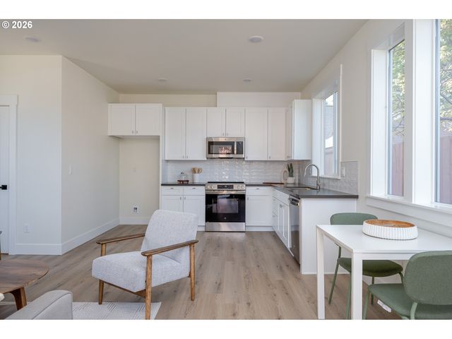 101 Ne 78th Ave, Portland, OR 97213