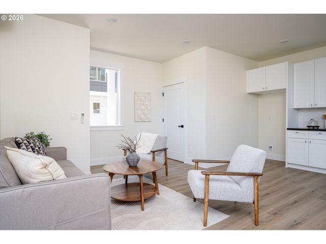 101 Ne 78th Ave, Portland, OR 97213