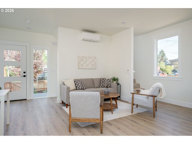 101 Ne 78th Ave, Portland, OR 97213