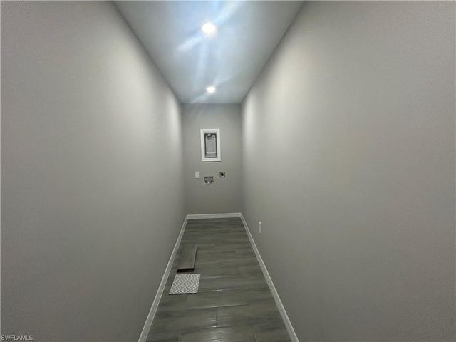 3804 NE 9th PL, Cape Coral, FL 33909