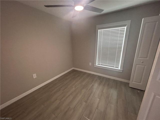 3804 NE 9th PL, Cape Coral, FL 33909