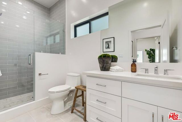 3364 Garden Avenue, Los Angeles, CA 90039