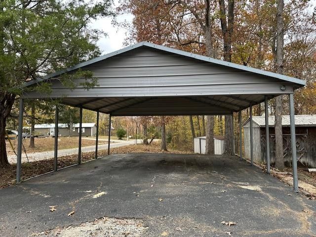 184 McDuff Ln, Camden, TN 38320