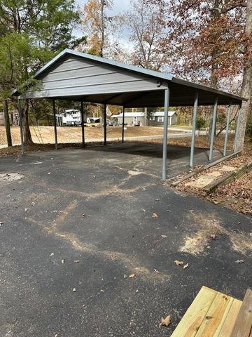 184 McDuff Ln, Camden, TN 38320