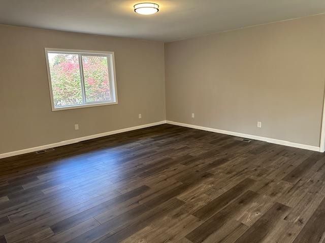 184 McDuff Ln, Camden, TN 38320