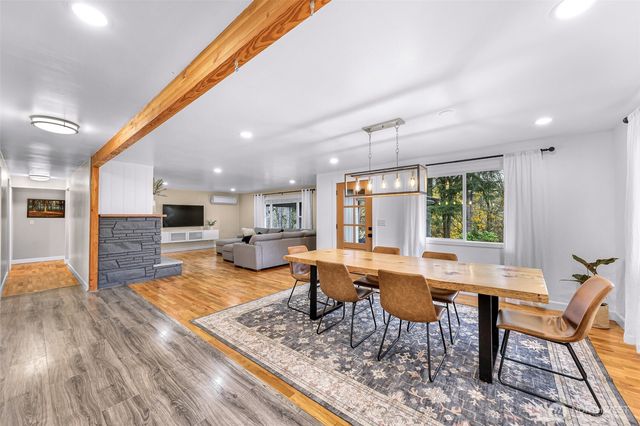 4204 Squalicum Lake Road, Bellingham, WA 98226