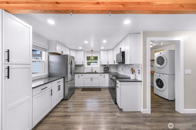 4204 Squalicum Lake Road, Bellingham, WA 98226