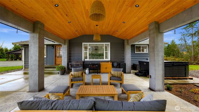 4204 Squalicum Lake Road, Bellingham, WA 98226