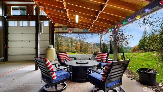 4204 Squalicum Lake Road, Bellingham, WA 98226