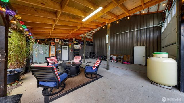 4204 Squalicum Lake Road, Bellingham, WA 98226