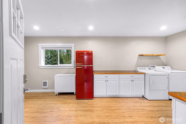 4204 Squalicum Lake Road, Bellingham, WA 98226