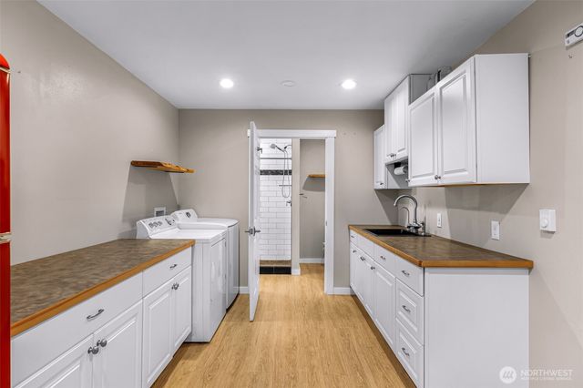 4204 Squalicum Lake Road, Bellingham, WA 98226