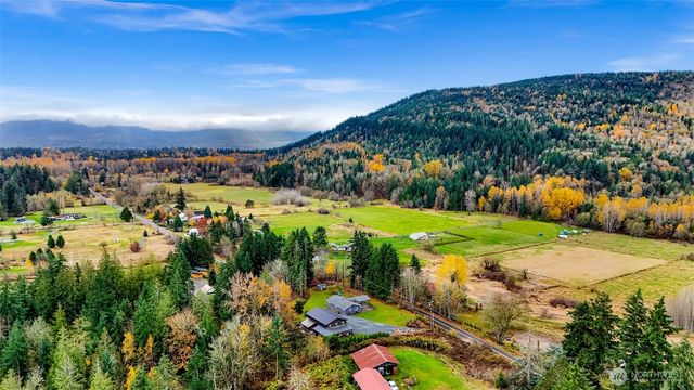 4204 Squalicum Lake Road, Bellingham, WA 98226