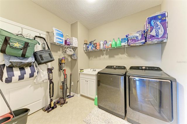 4527 CEDAR BRUSH TERRACE, Sarasota, FL 34243