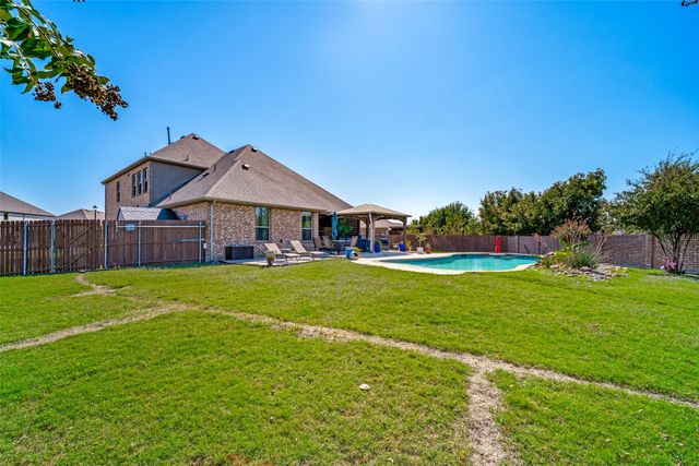 863 Mccall Drive, Fate, TX 75087
