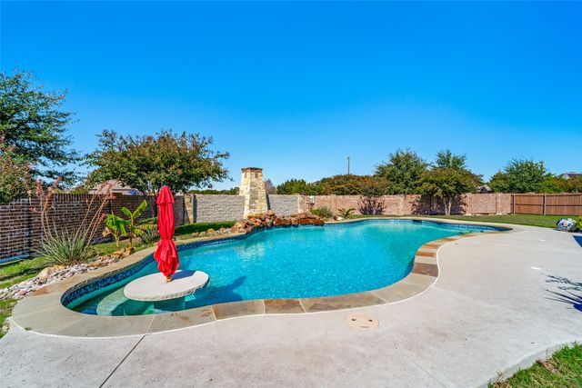 863 Mccall Drive, Fate, TX 75087