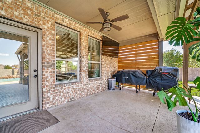 863 Mccall Drive, Fate, TX 75087