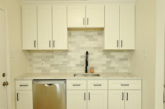 7918 Prestwood Dr 4, Houston, TX 77036