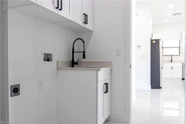 1836 Lindsay ST, Lehigh Acres, FL 33972