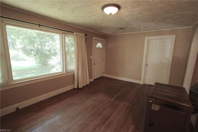 101 Turners Neck RD, Toano, VA 23168