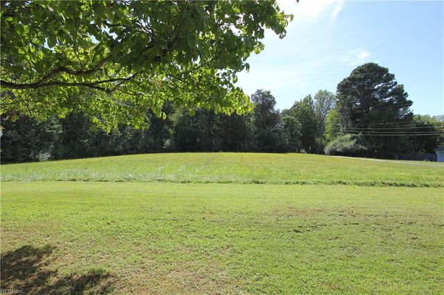 101 Turners Neck RD, Toano, VA 23168