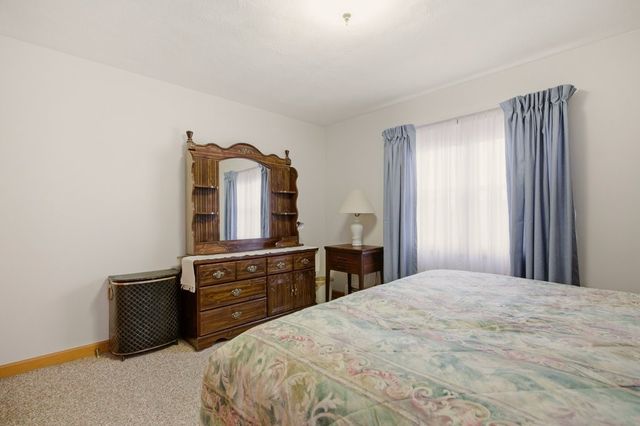8 Wabasso Terrace, Middletown, RI 02842