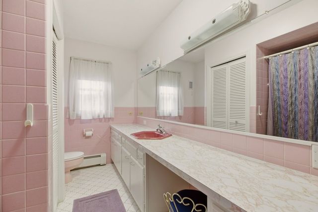 8 Wabasso Terrace, Middletown, RI 02842