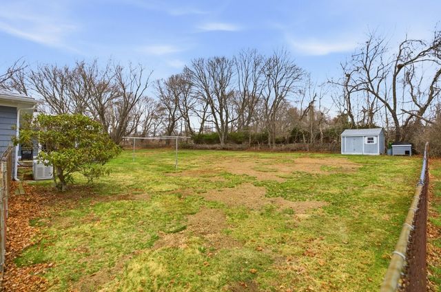 8 Wabasso Terrace, Middletown, RI 02842