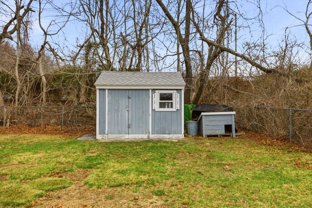 8 Wabasso Terrace, Middletown, RI 02842