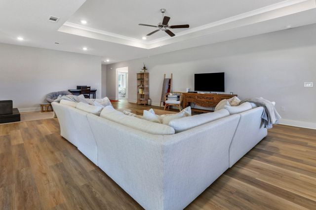 6352 Forest Bay Avenue, Gulf Breeze, FL 32563