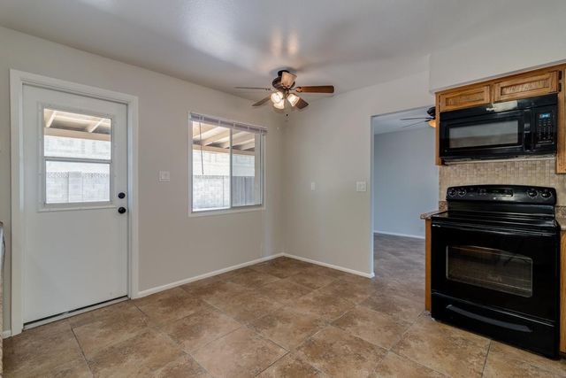 137 E Riviera Drive, Tempe, AZ 85282