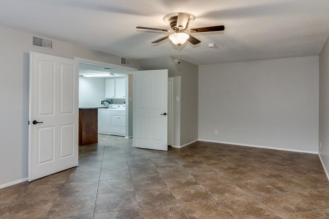 137 E Riviera Drive, Tempe, AZ 85282