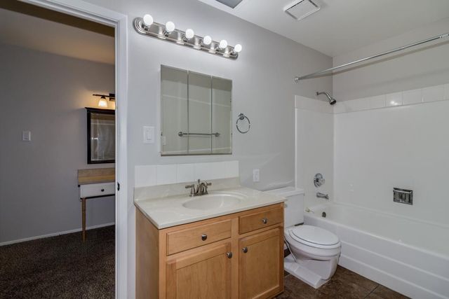 137 E Riviera Drive, Tempe, AZ 85282