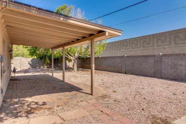 137 E Riviera Drive, Tempe, AZ 85282