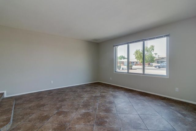 137 E Riviera Drive, Tempe, AZ 85282