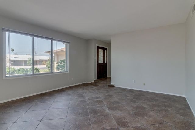 137 E Riviera Drive, Tempe, AZ 85282