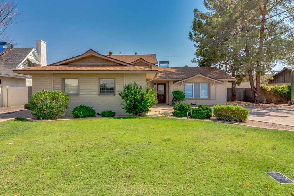 137 E Riviera Drive, Tempe, AZ 85282