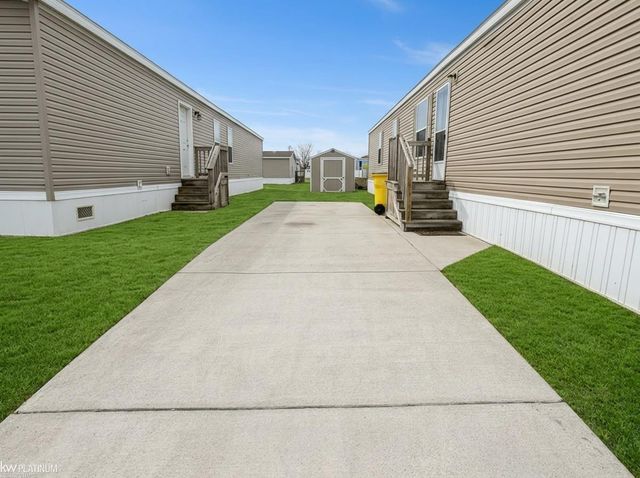 38051 Pardo Drive, Clinton Township, MI 48038