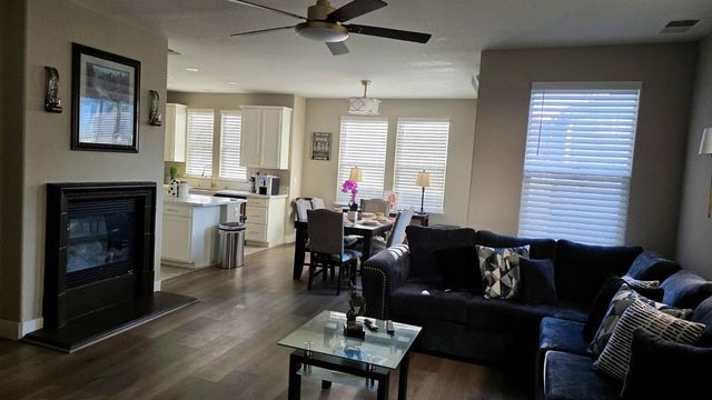 3393 Soda Way, Sacramento, CA 95834